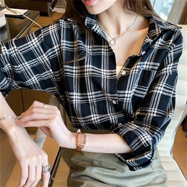 잇썸몰,여성 포켓 체크 셔츠 2컬러