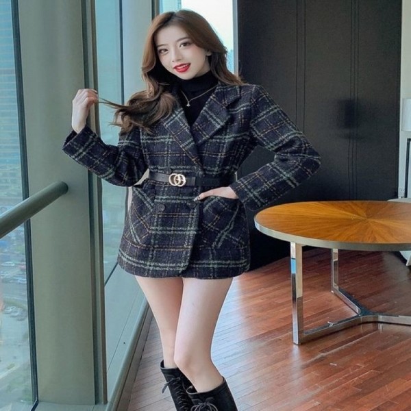 잇썸몰,메이비굿 여성의류 데이트룩 더블버튼 체크 하프코트